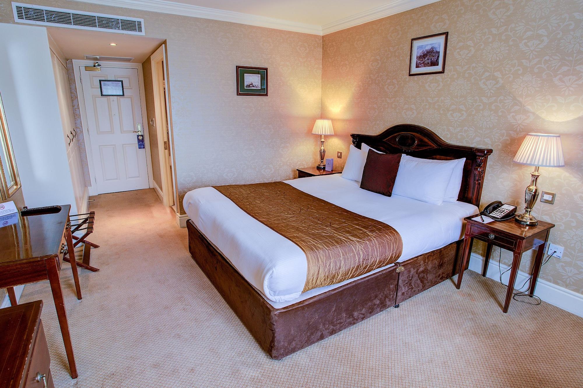 Finnstown Castle Hotel Lucan Exteriér fotografie